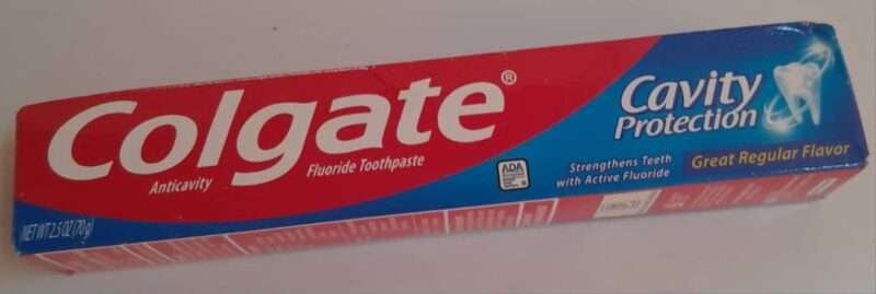 Pasta de dientes Colgate
