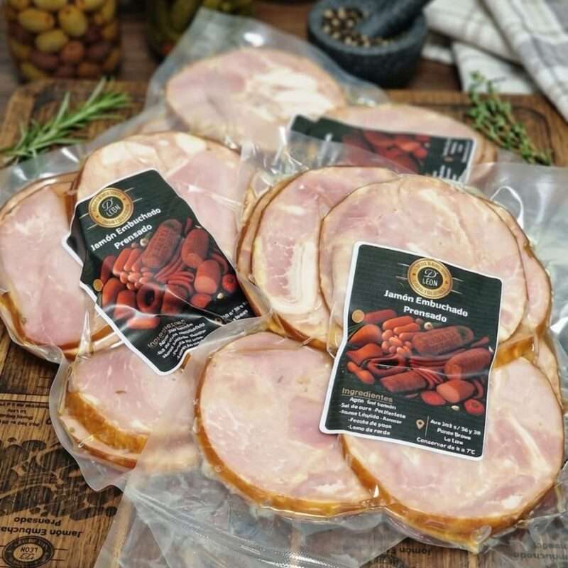 Jamón embuchado prensado